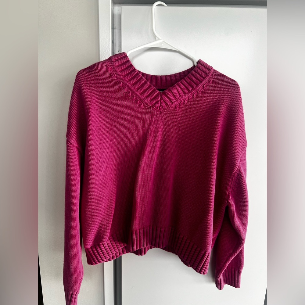 GAP Women's V-Neck Sweater - Hot Pink 100% Cotton